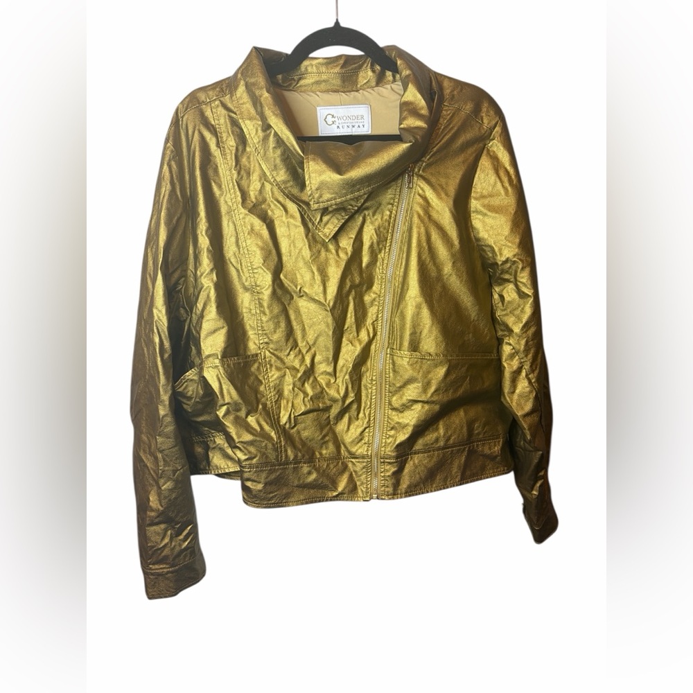 C. Wonder Christian Siriano Gold Metallic Bow Back Jacket